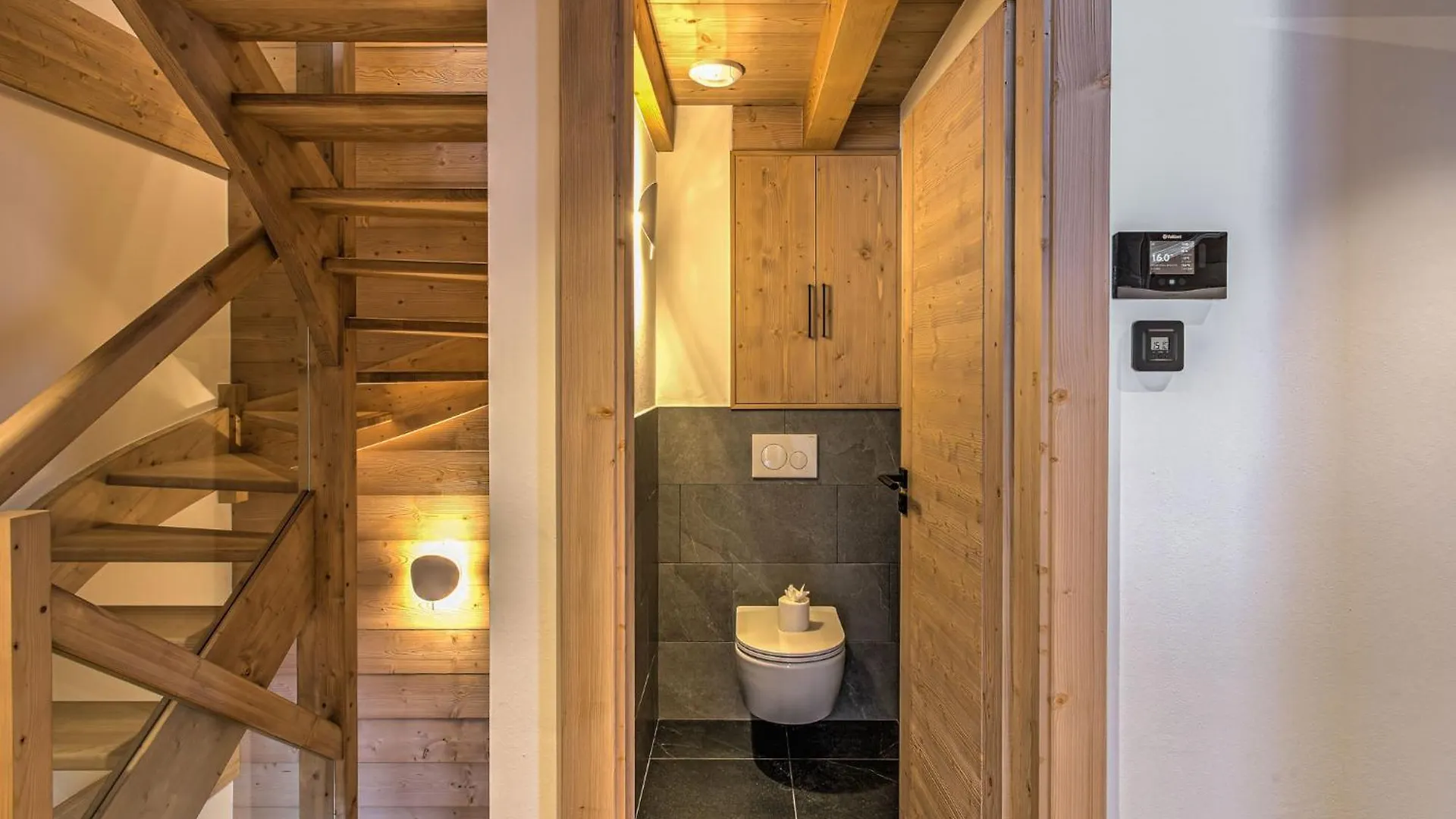 Chalet Belle Des Neiges - Alpes Travel - Sleeps 9 Les Houches