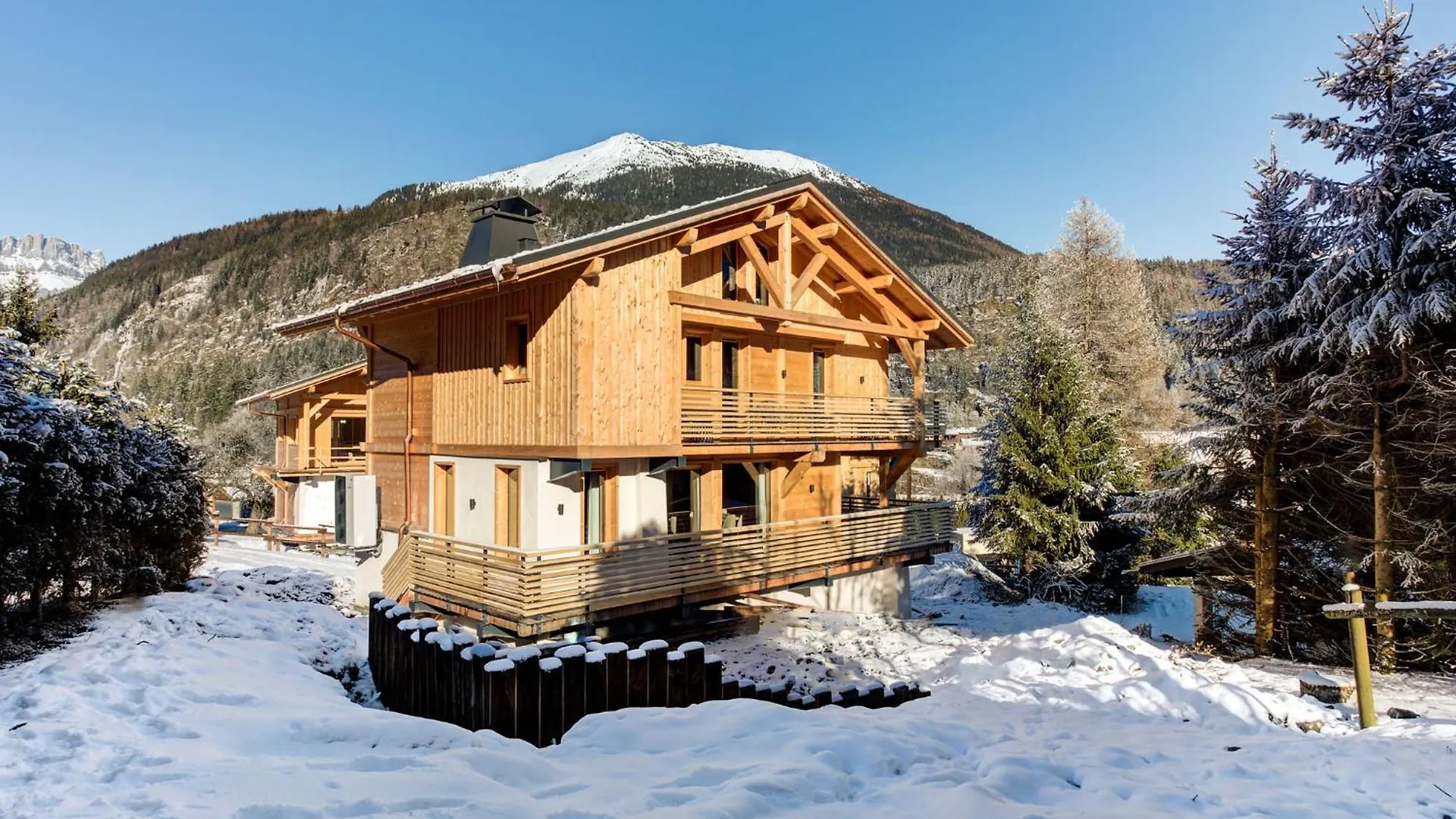 Chalet Belle Des Neiges - Alpes Travel - Sleeps 9 Les Houches