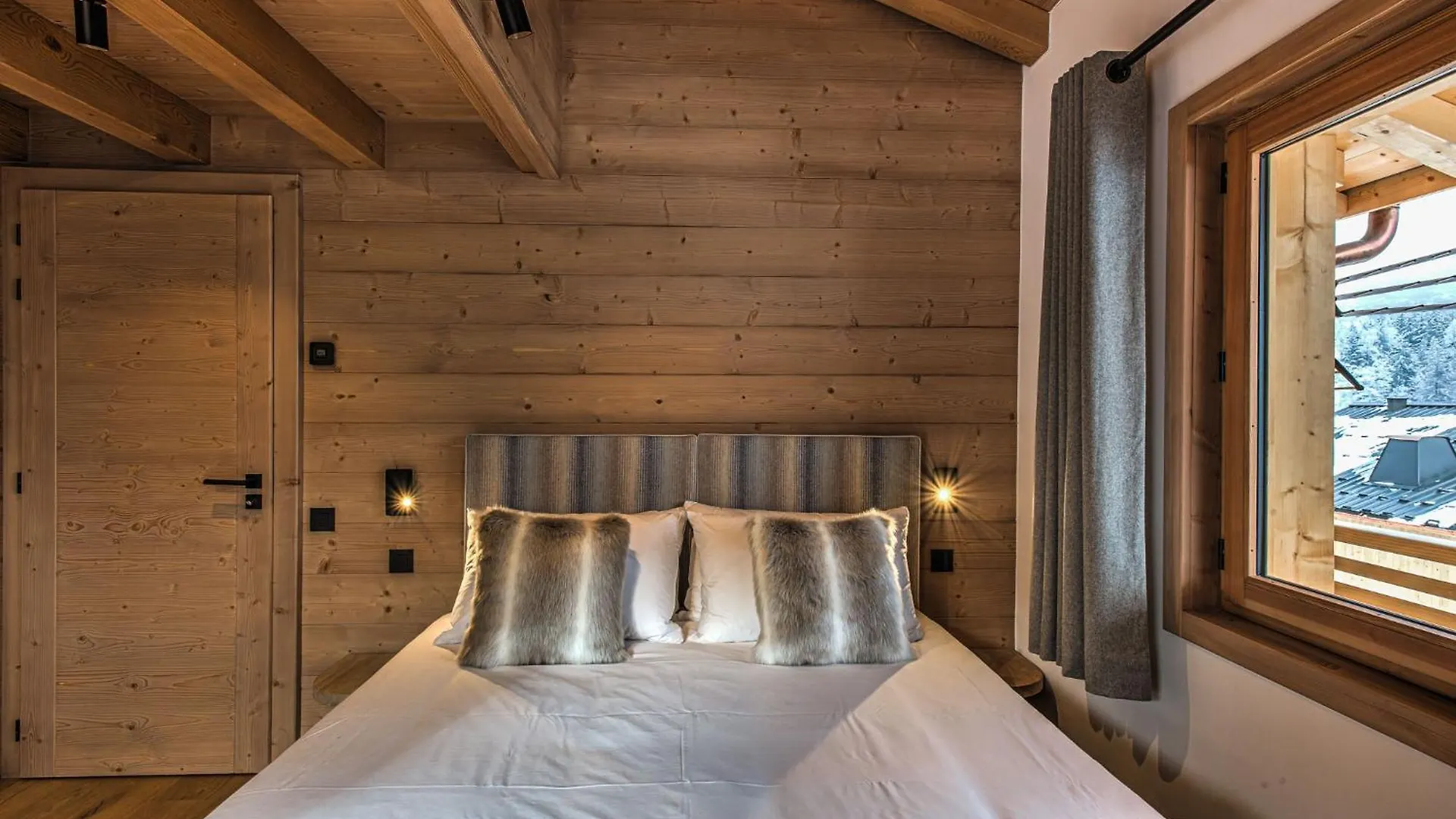 Chalet Belle Des Neiges - Alpes Travel - Sleeps 9 Les Houches