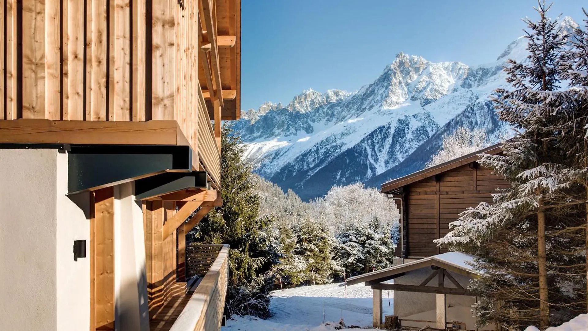 Chalet Belle Des Neiges - Alpes Travel - Sleeps 9 Les Houches